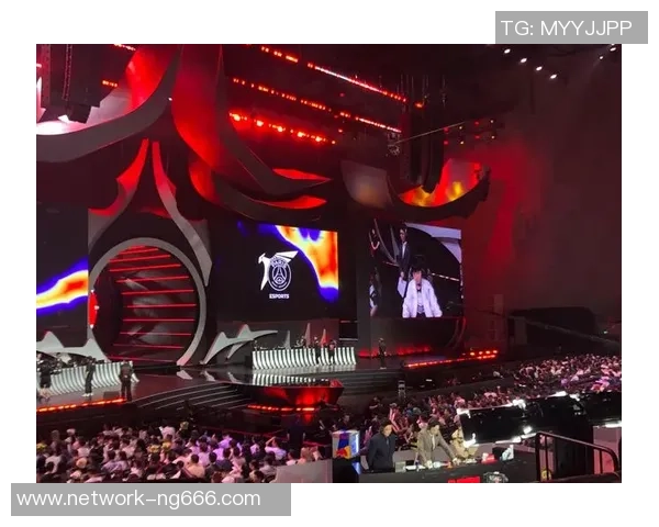 BLG在Major赛中的团队协作表现分析与精彩瞬间回顾 BLG在Major赛中的团队协作表现分析与精彩瞬间回顾