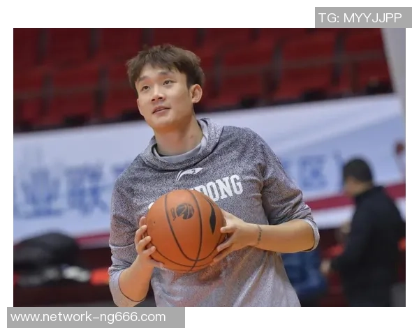 丁彦雨航再战辽宁展现超强实力引发球迷热议与期待 丁彦雨航再战辽宁展现超强实力引发球迷热议与期待